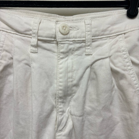 Levi’s White Pleated Balloon Leg Pants - Picture 5 of 13